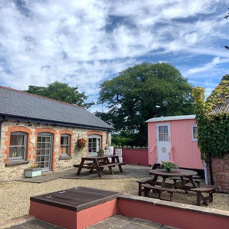 Swallow Cottage At Duffryn Mawr Cottages Hensol Exterior foto